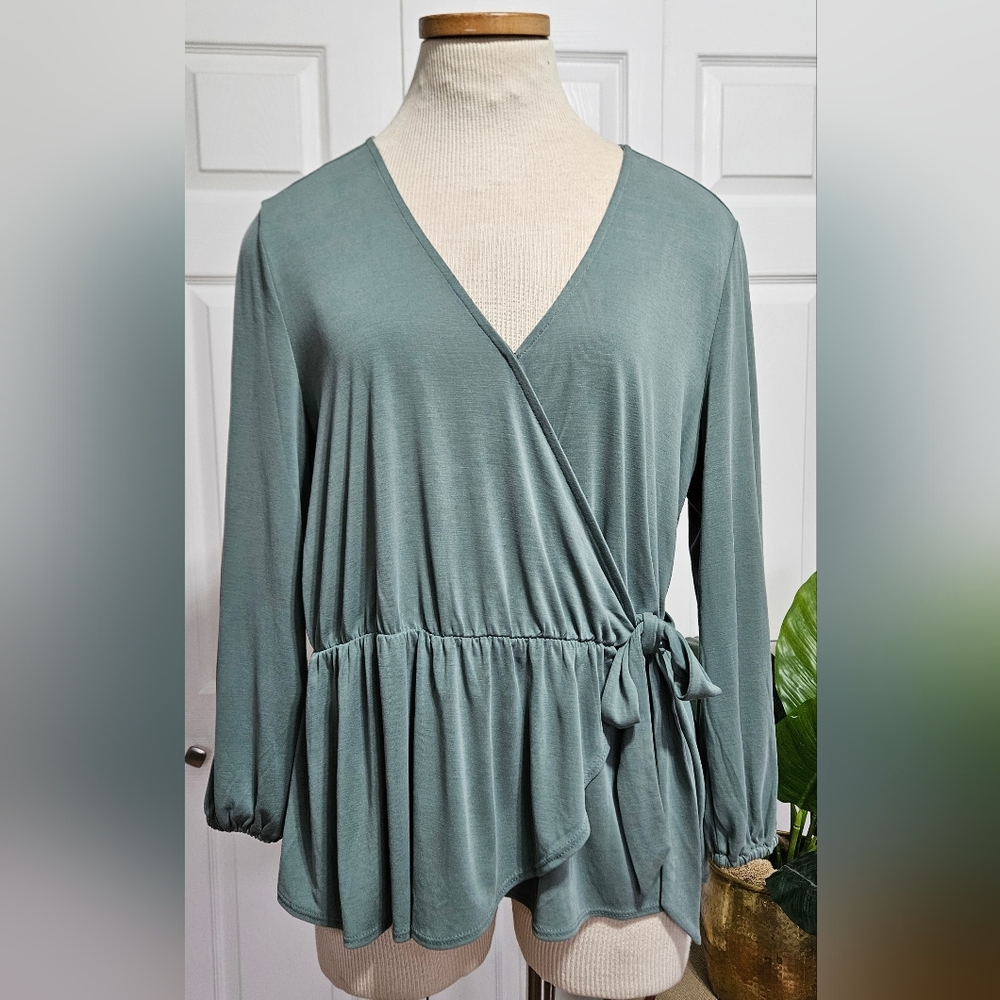 NWT Lucky Brand Wrap Long Sleeve V neck Knit Blouse Sage Color Size M
